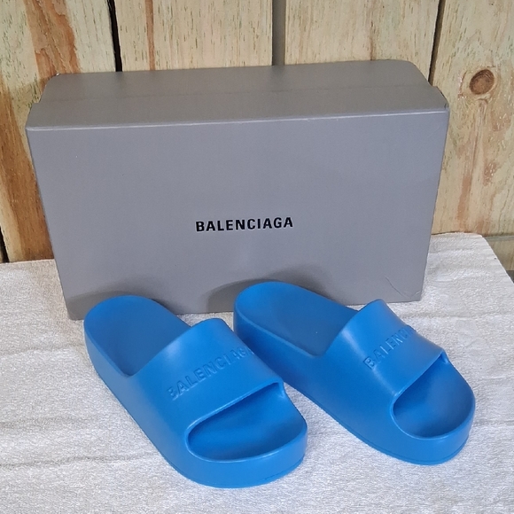 Balenciaga Shoes - Womens Balenciaga Vibrant Blue Slide Sandals Size 8 Beachy Casual Platform NIB